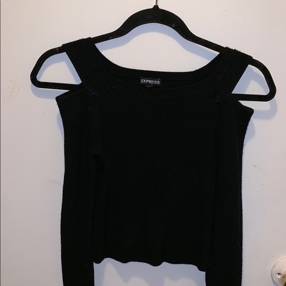 Express Shoulder cut out top